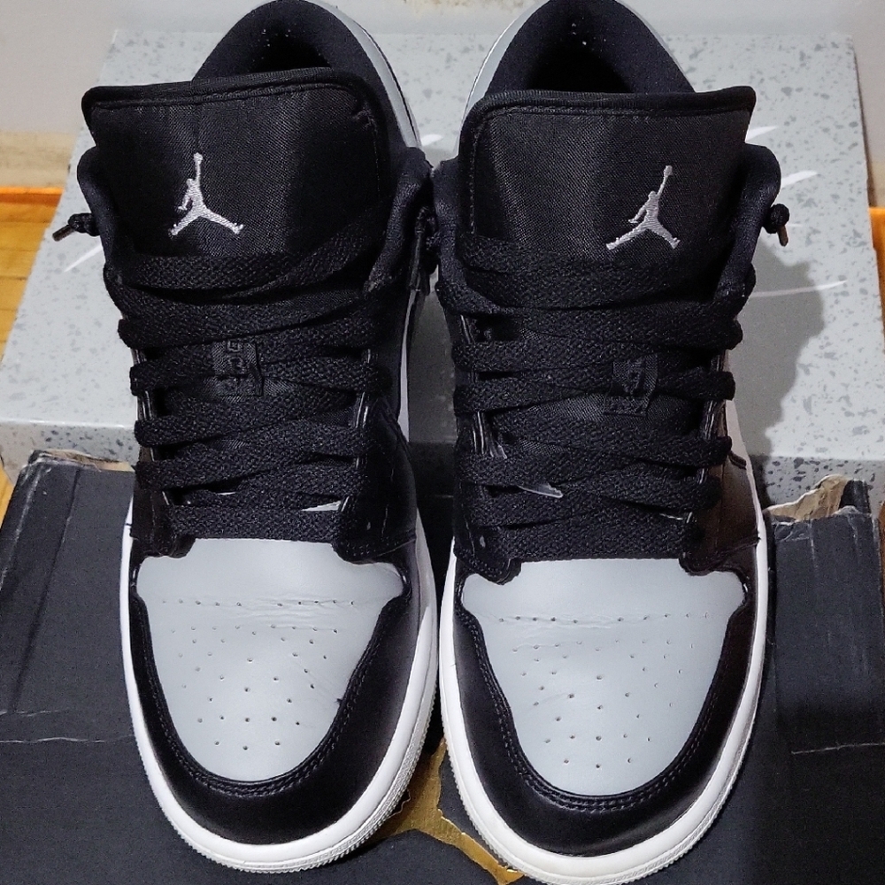 Jordan Men's 1 Low Shadow Toe Size 10 Mens